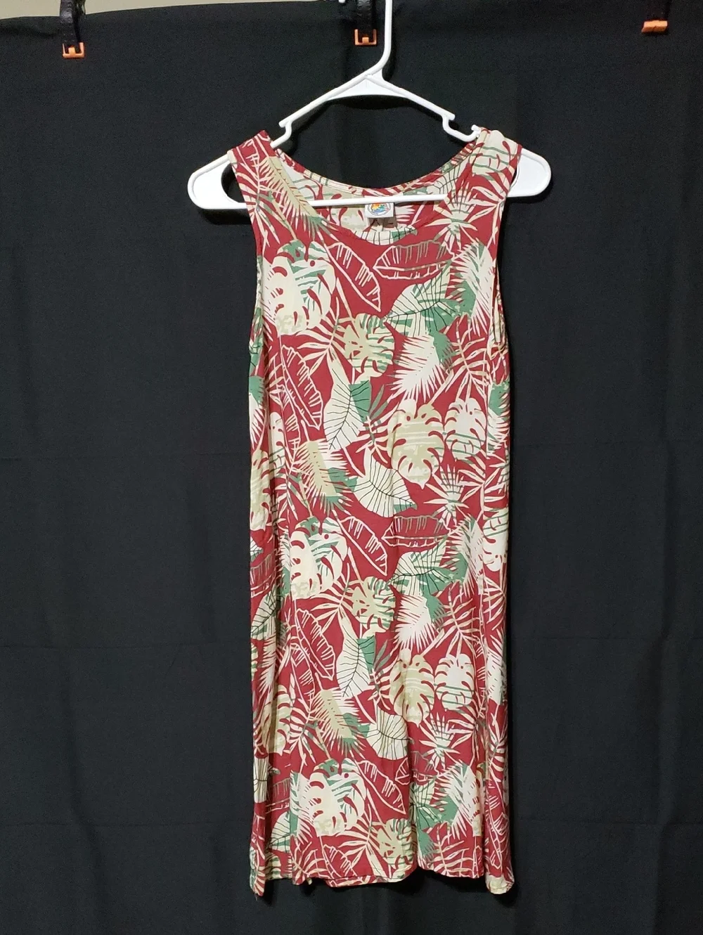 Makai Beach Wear Sleeveless A-Line Dress. Tropical Print, Sprinkle Red. Size: S